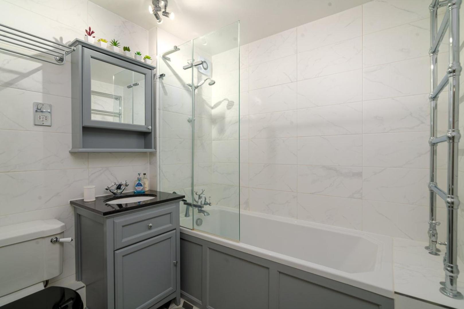 فيلا Guestready - Beautiful 2Br Townhouse W Garden لندن المظهر الخارجي الصورة
